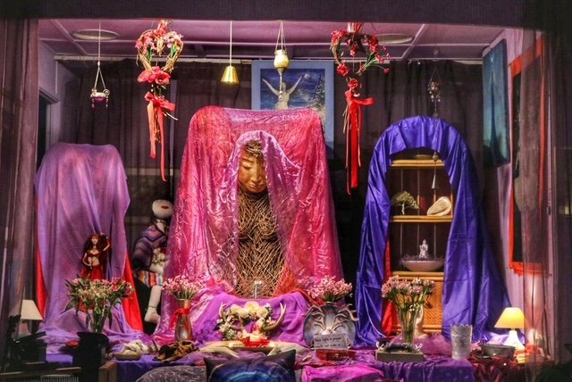 Her Violet Luminescence